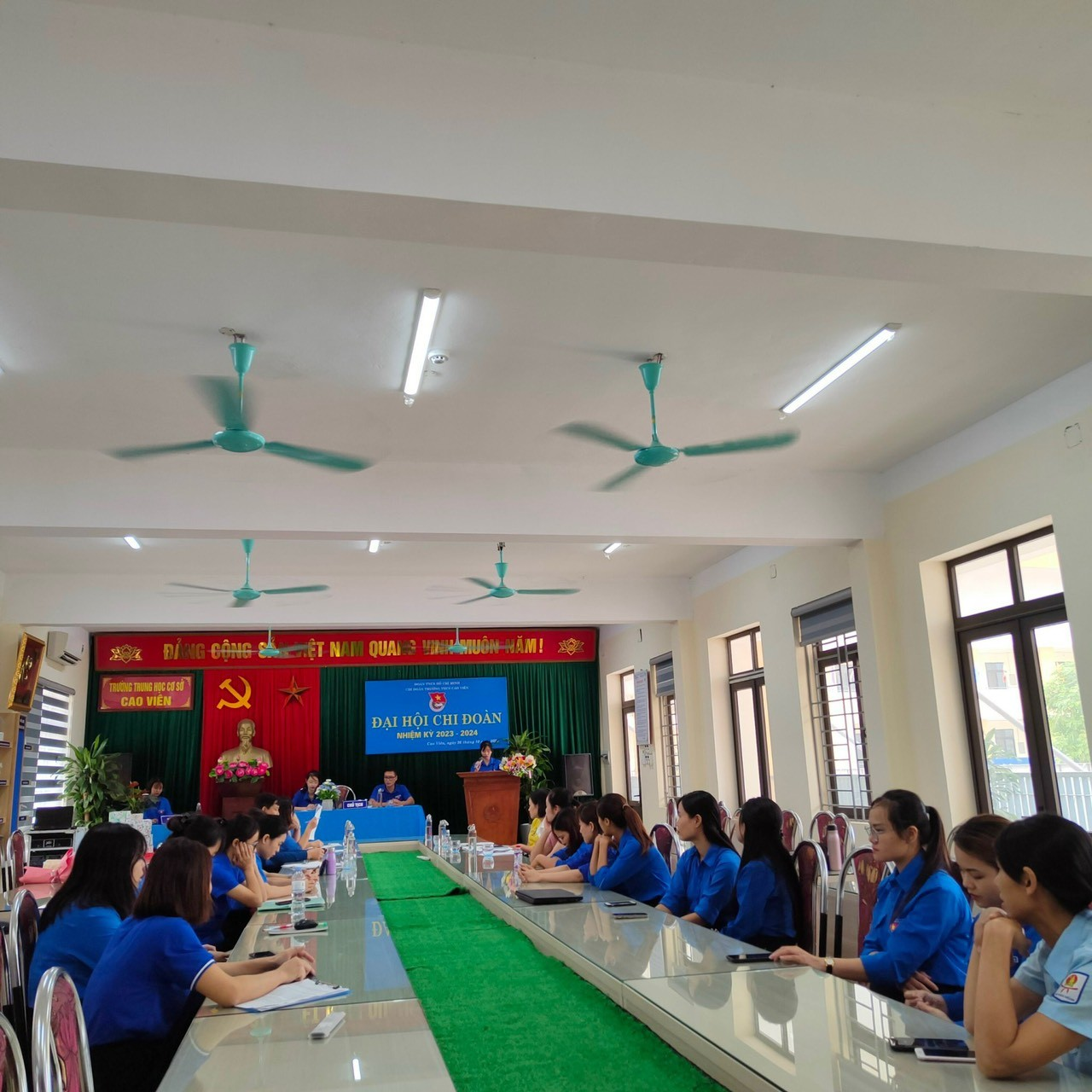 Đại Hội Chi đoàn TNCS Hồ Chí Minh tien len mien nam
 nhiệm kỳ 2023-2024